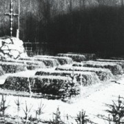 Dubnica-Hroby-po-vojne-graves-after-WWII-odt