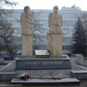 Biala-Podlaska-pomnik-Sybirakow-081231wiki